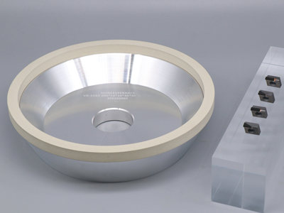 Vitrified bond diamond grinding wheel for peripheral grinding