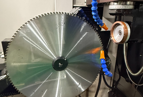 edm grinding machine