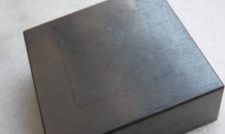 How to cut graphite block?